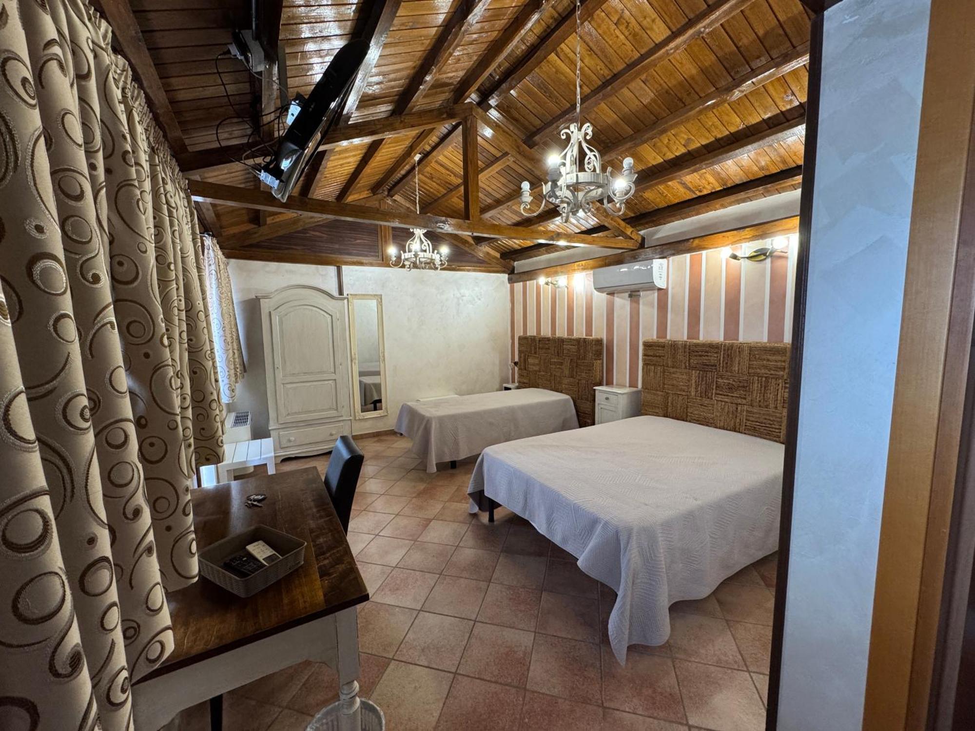 B&B Oasi Di Mamma Clara 拉蒂纳 外观 照片